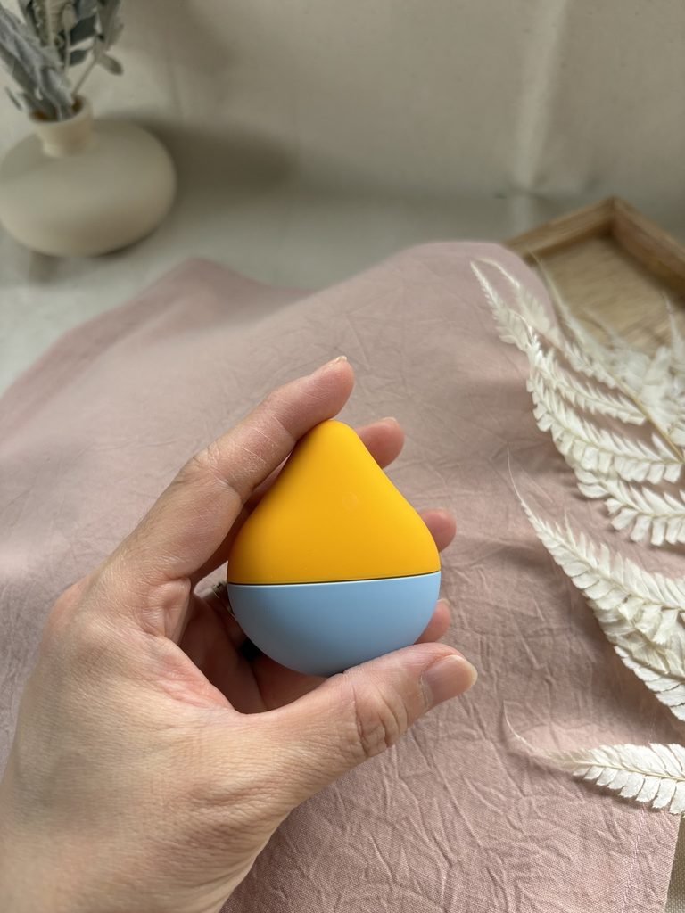 iroha mini そらみかんを手に持ったサイズ感